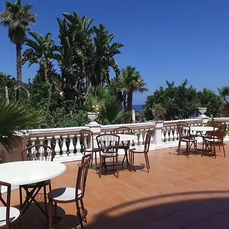 Club La Playa 3*
