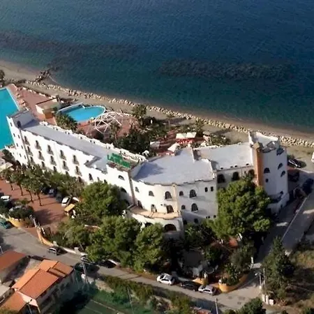 Hotel Club La Playa 3*