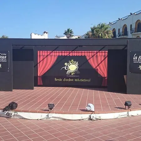 Club La Playa Hotel 3*